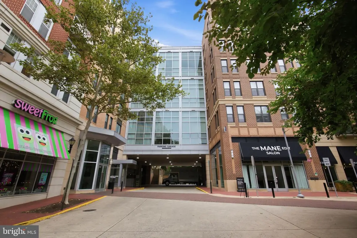 444 W Broad St #436, Falls Church, VA 22046 - #1