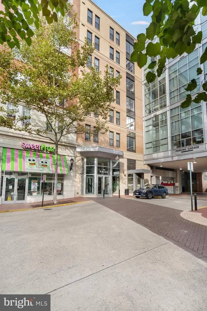 444 Broad St #229, Falls Church, VA 22046 - #1