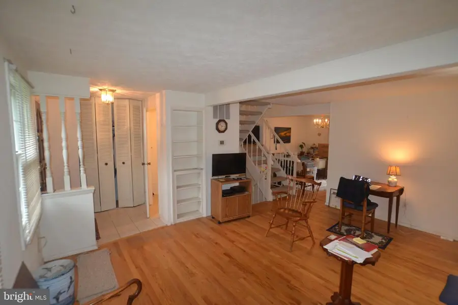 345 James St, Falls Church, VA 22046 - #3