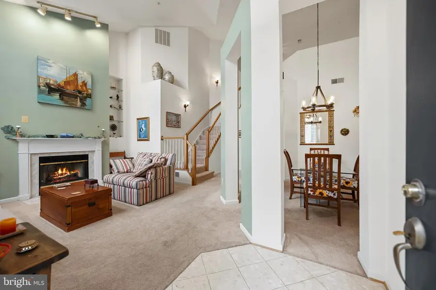 7033 Haycock Rd #f, Falls Church, VA 22043 - #3