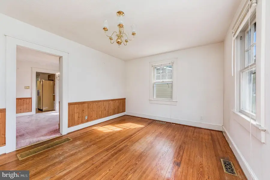 1311 Rowe St, Fredericksburg, VA 22401 - #2