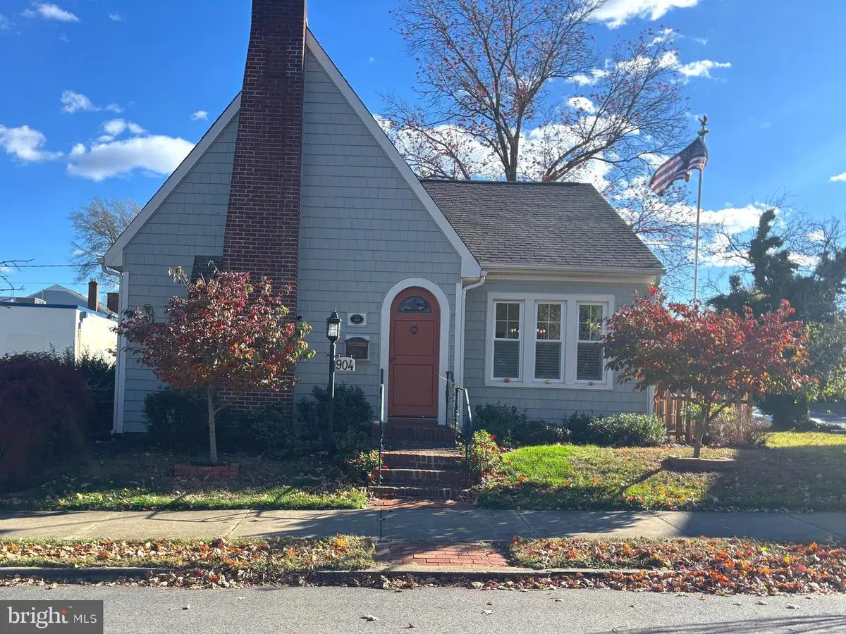 904 Hanover St, Fredericksburg, VA 22401 - Image #1