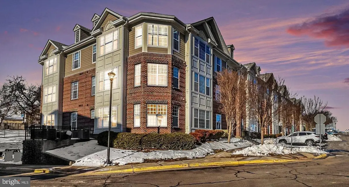 701 Cobblestone Blvd #108, Fredericksburg, VA 22401 - #1