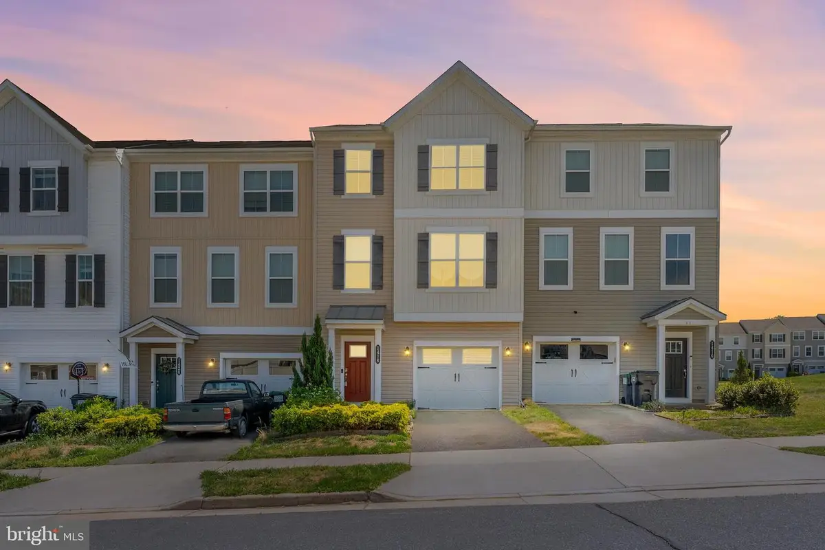 1418 Hudgins Farm Cir, Fredericksburg, VA 22408 - #1