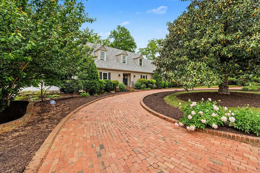 301 Falling Creek Rd, Fredericksburg, VA 22401 - #3