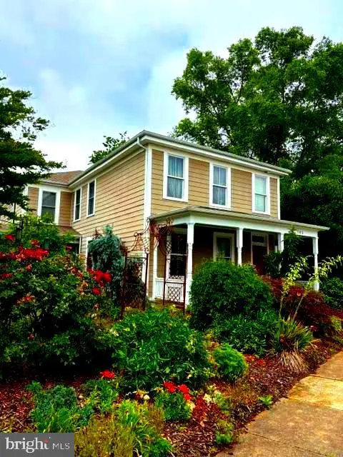 705 Charlotte St, Fredericksburg, VA 22401 - #1