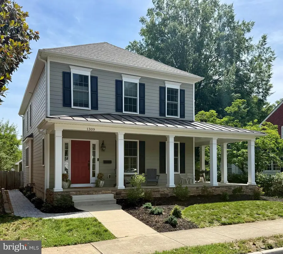 1309 Franklin St, Fredericksburg, VA 22401 - #2