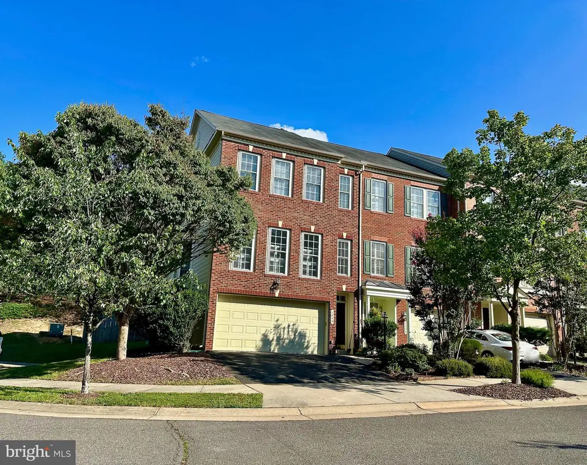 1040 Hotchkiss Pl, Fredericksburg, VA 22401 - #1