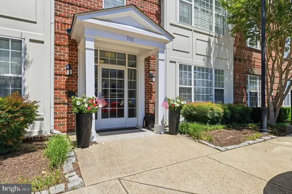701 Cobblestone Blvd #308, FREDERICKSBURG, VA 22401