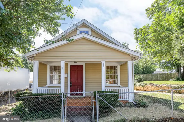 626 Charlotte St, FREDERICKSBURG, VA 22401