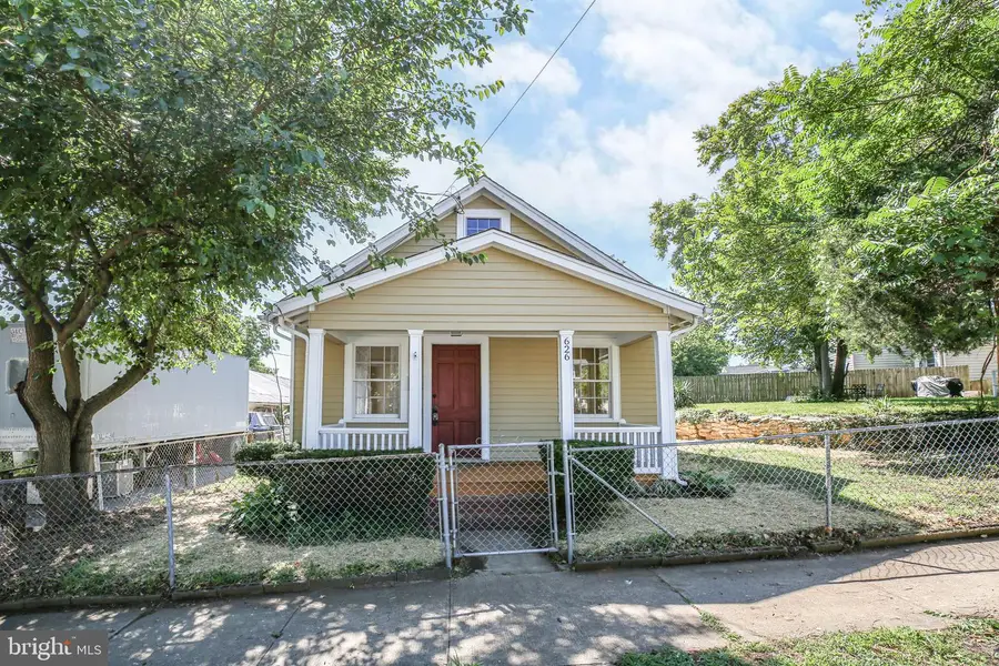 626 Charlotte St, Fredericksburg, VA 22401 - #2