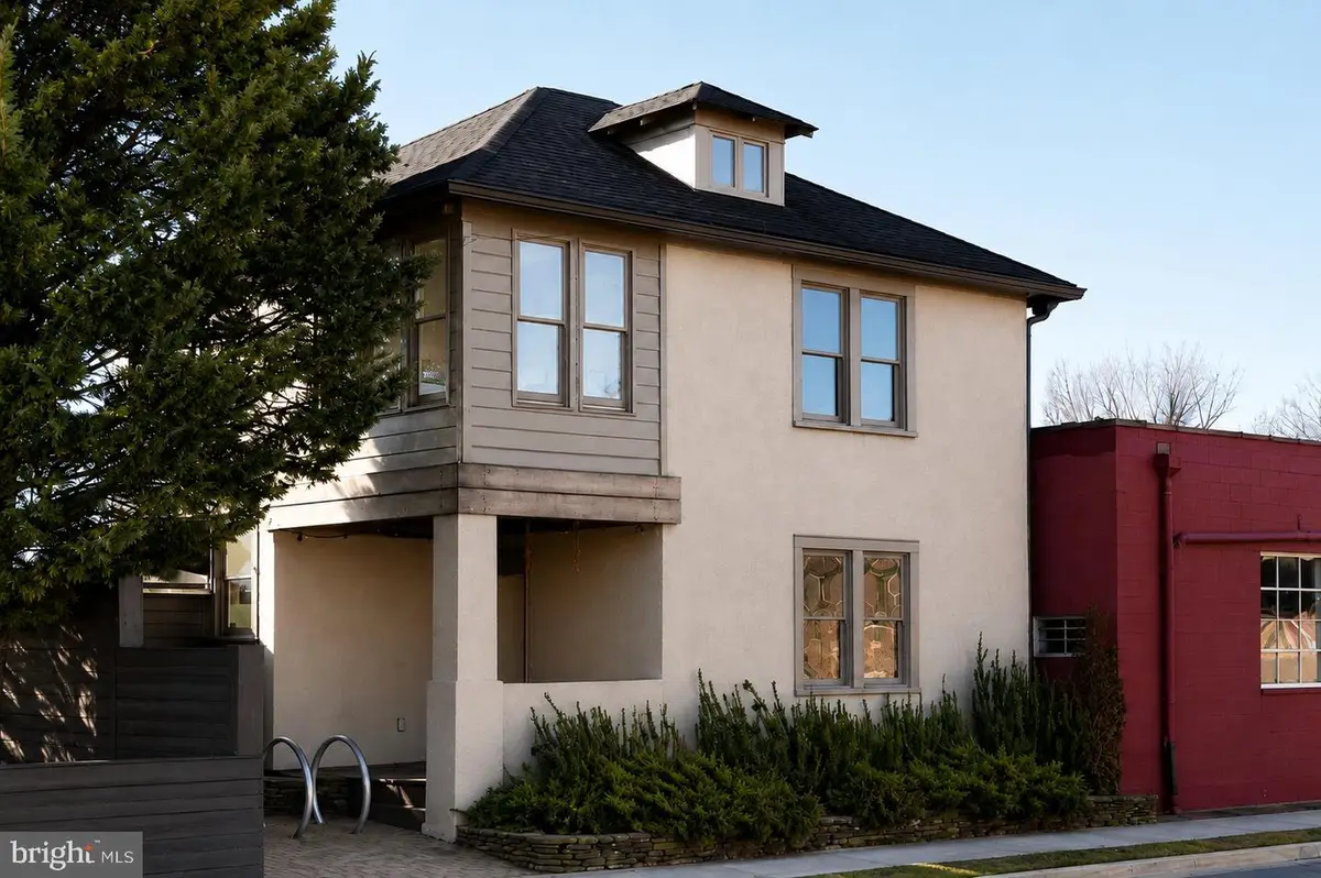202 Herndon St, Fredericksburg, VA 22401 - #1