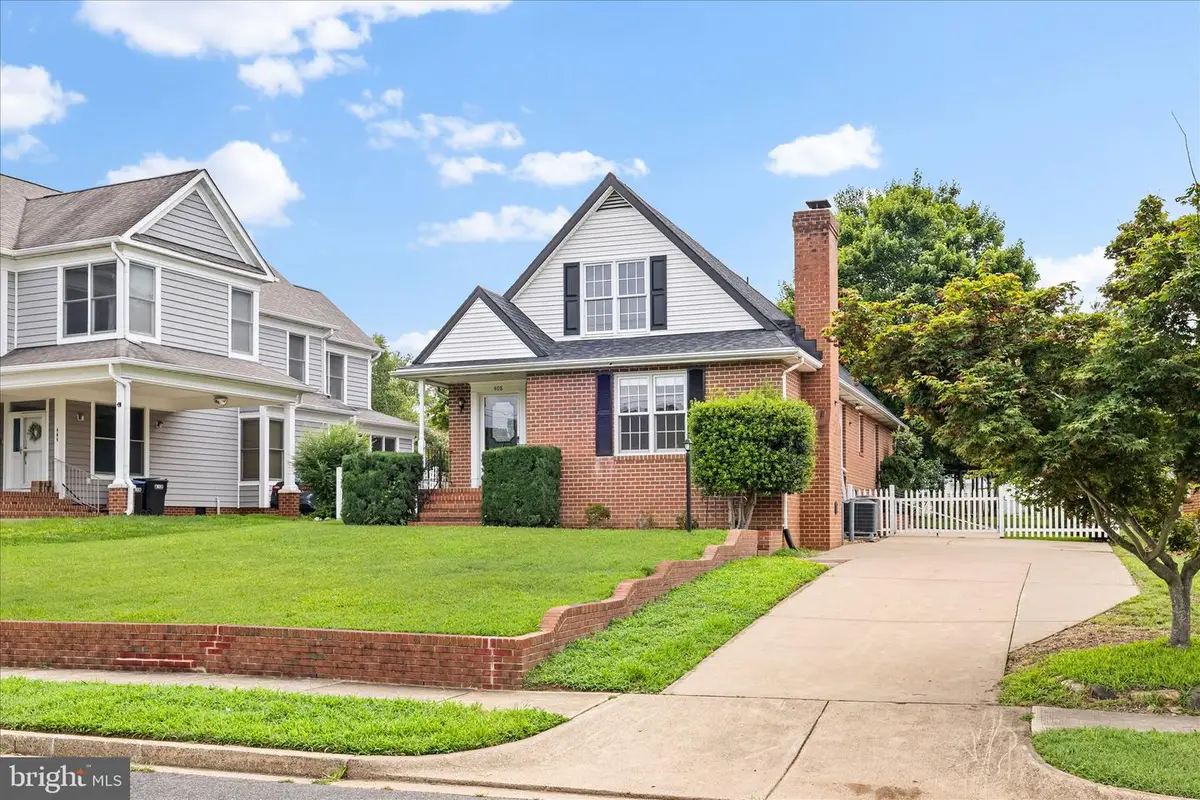 408 Riverside Dr, Fredericksburg, VA 22401 - #1