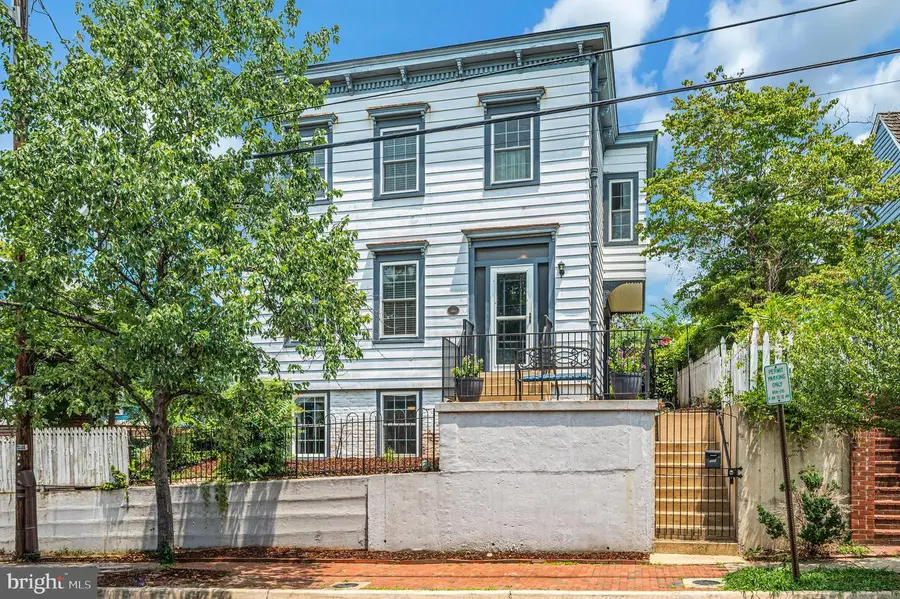 309 Princess Anne St, Fredericksburg, VA 22401 - #2