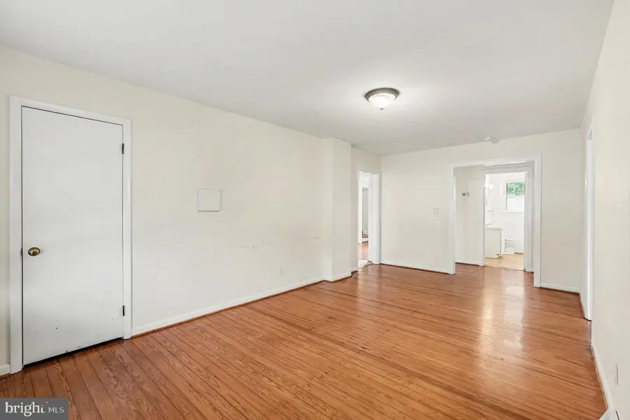 117 Hillcrest Dr, Fredericksburg, VA 22401 - #3
