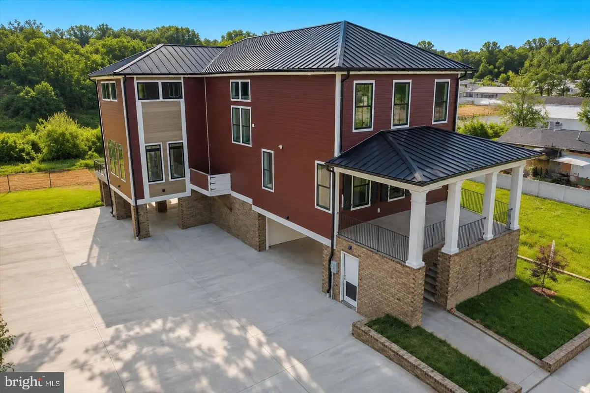1111 Sophia St, Fredericksburg, VA 22401 - #1