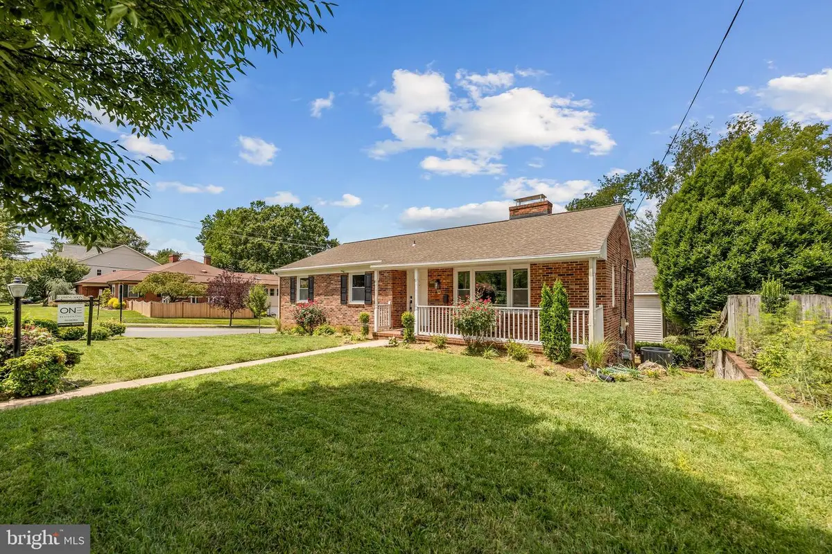 1329 Brent St, Fredericksburg, VA 22401 - #1