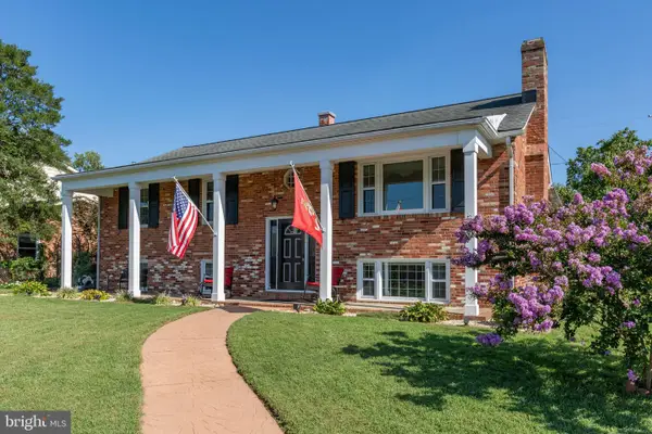 460 Riverside Dr, FREDERICKSBURG, VA 22401