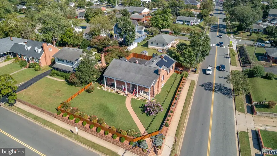 460 Riverside Dr, Fredericksburg, VA 22401 - #3