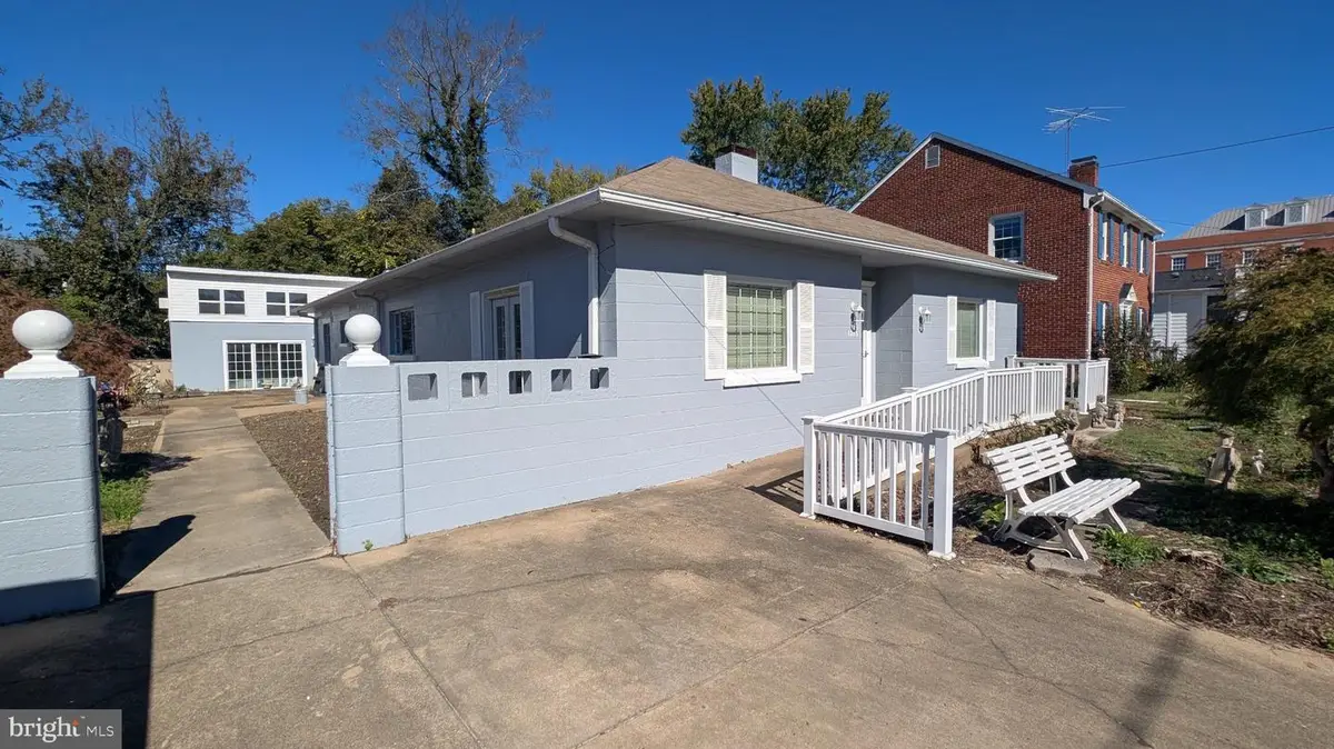 1213 Parcell St, Fredericksburg, VA 22401 - #1