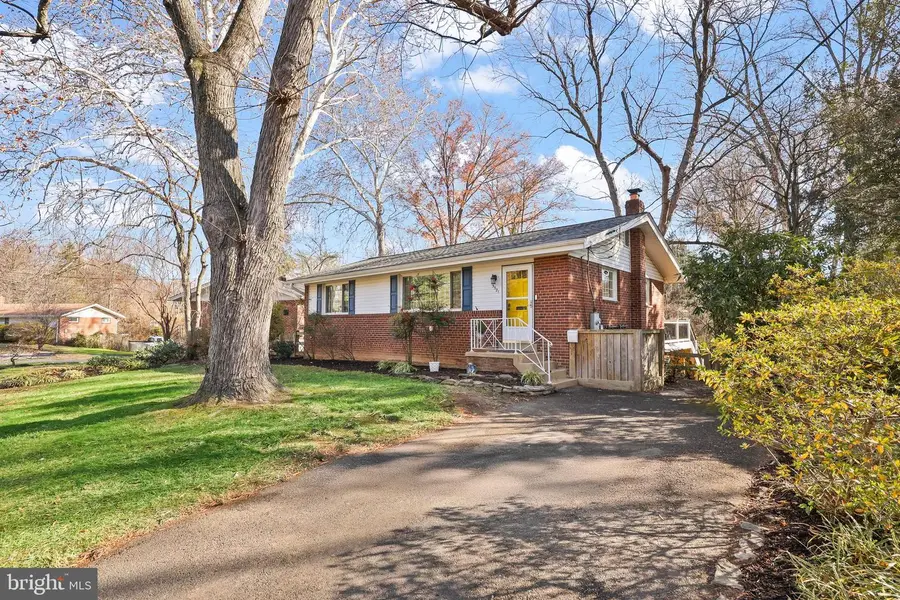 3521 Jean St, Fairfax, VA 22030 - Image #2