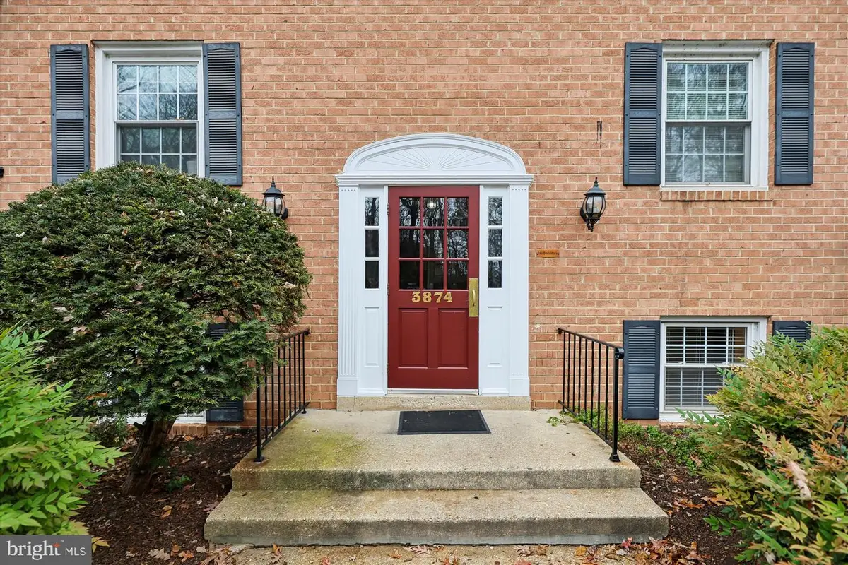 3874 Lyndhurst Dr #103, Fairfax, VA 22031 - Image #1