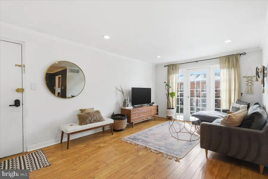 9461 Fairfax Blvd #301, Fairfax, VA 22031 - #3