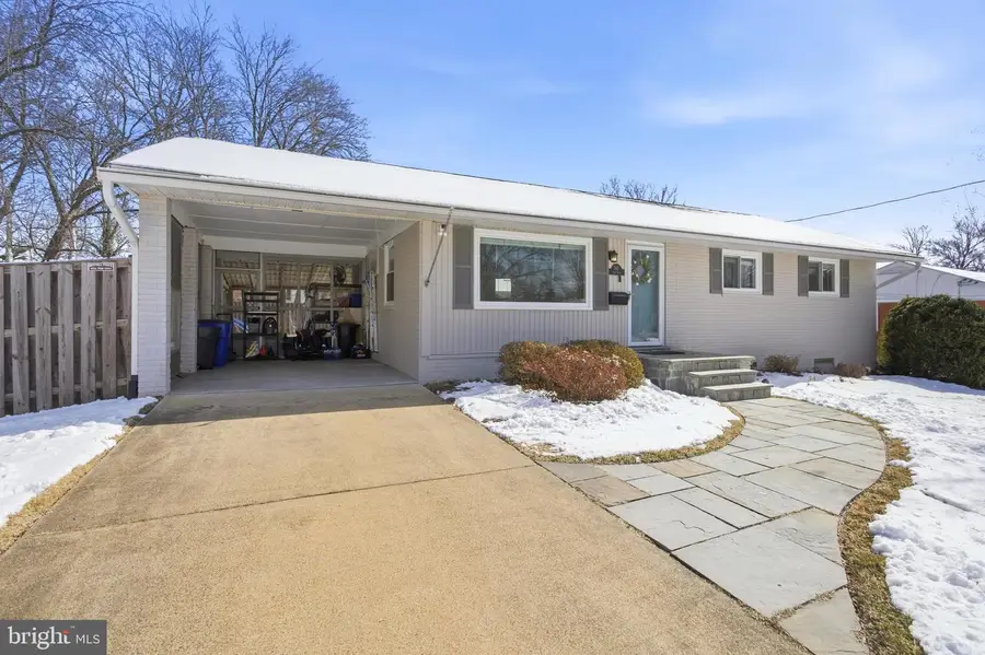 3817 Ren Rd, Fairfax, VA 22030 - #2