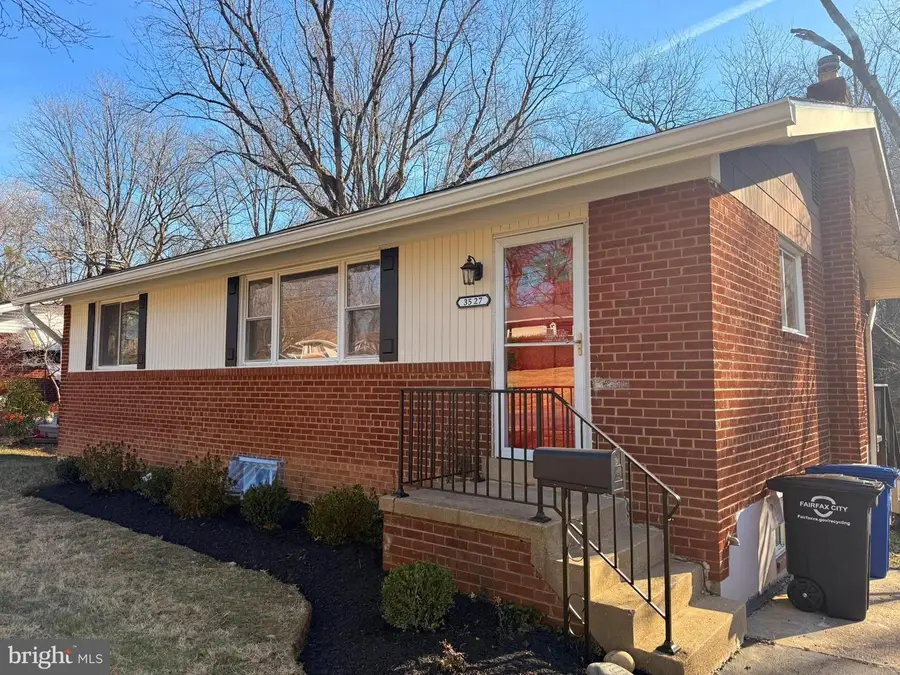 3527 Jean St, Fairfax, VA 22030 - #2