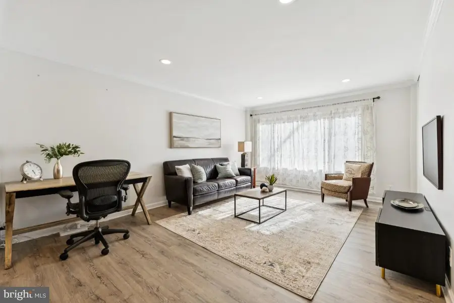 10570 Main St #202, Fairfax, VA 22030 - #3