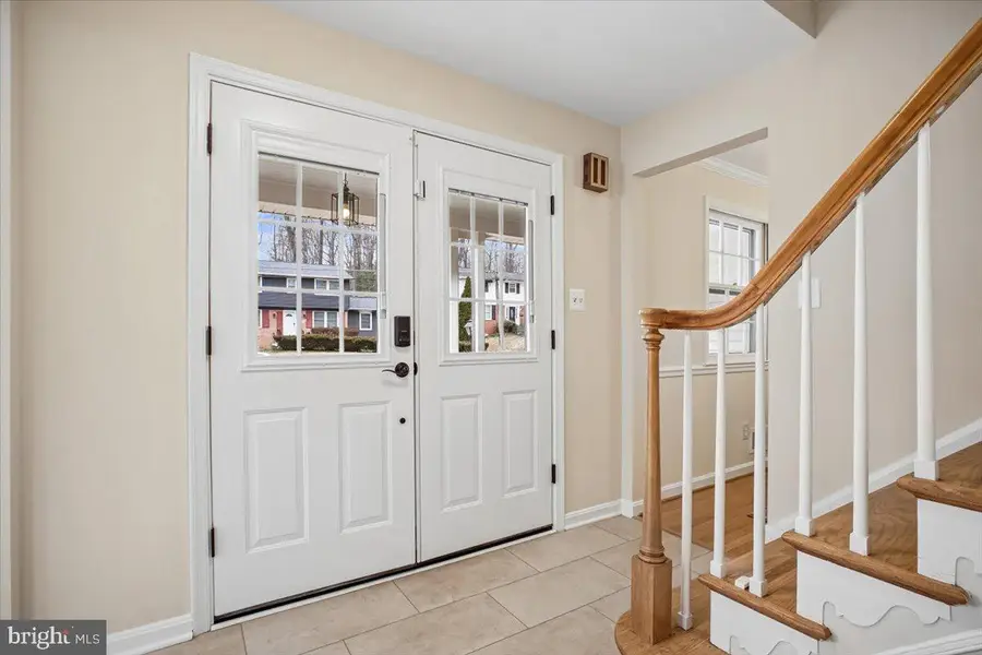 10113 Cardinal Rd, Fairfax, VA 22030 - #3