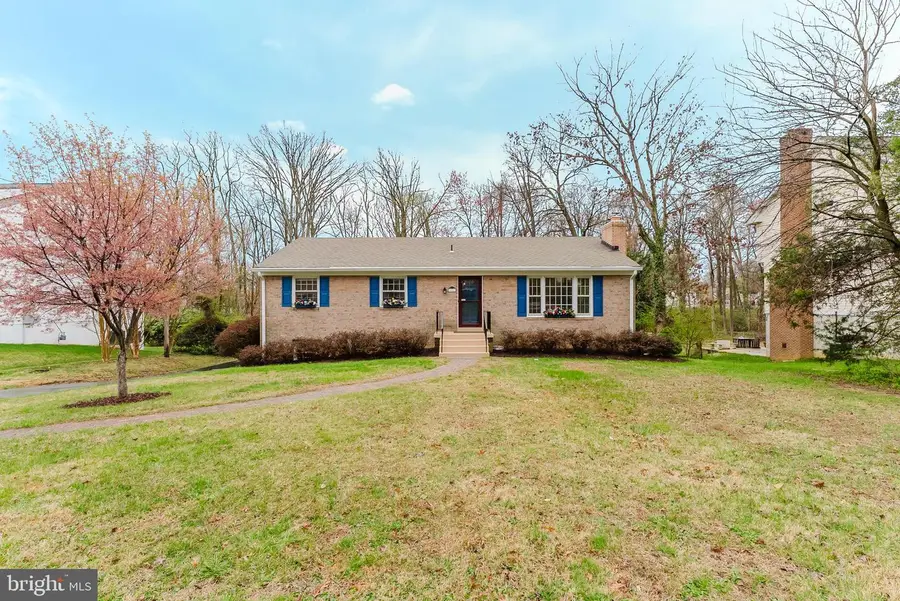 10811 Orchard St, Fairfax, VA 22030 - #2