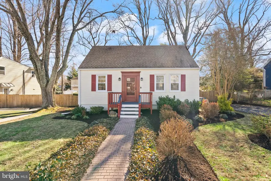 4027 Maple St, Fairfax, VA 22030 - #2