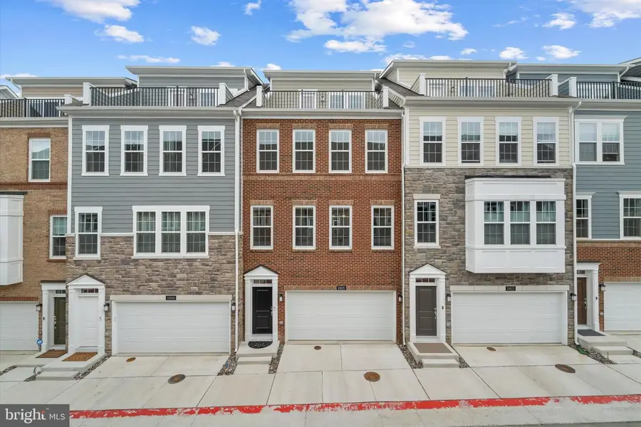 10820 Willow Ter, Fairfax, VA 22031 - #2