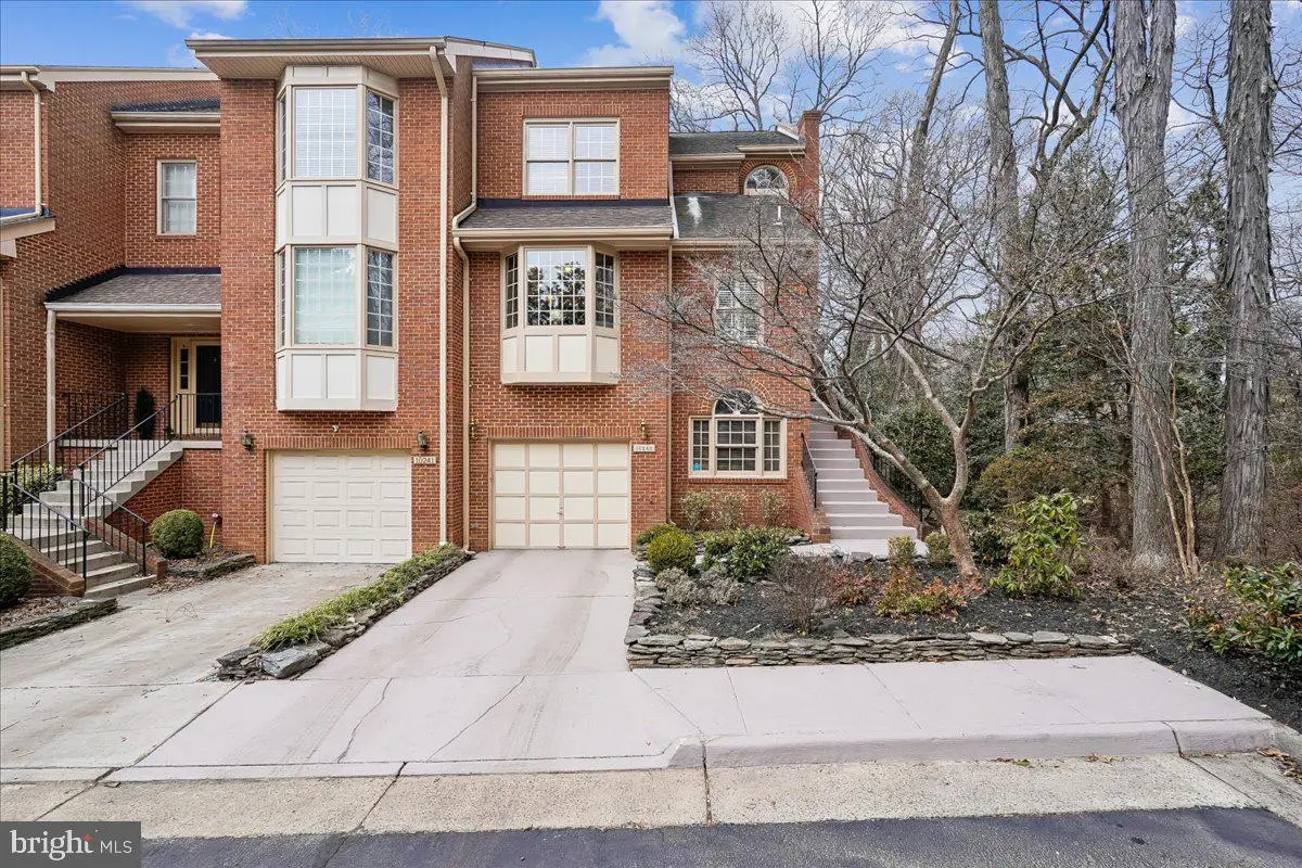 10243 Aspen Willow Dr, Fairfax, VA 22032 - #1