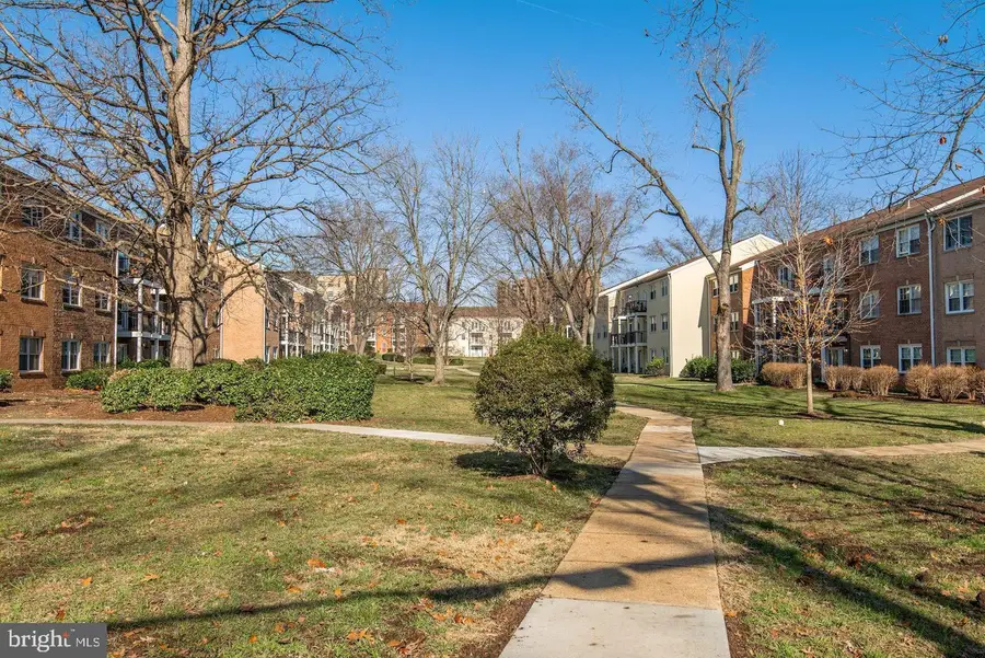 9467 Fairfax Blvd #304, Fairfax, VA 22031 - #3