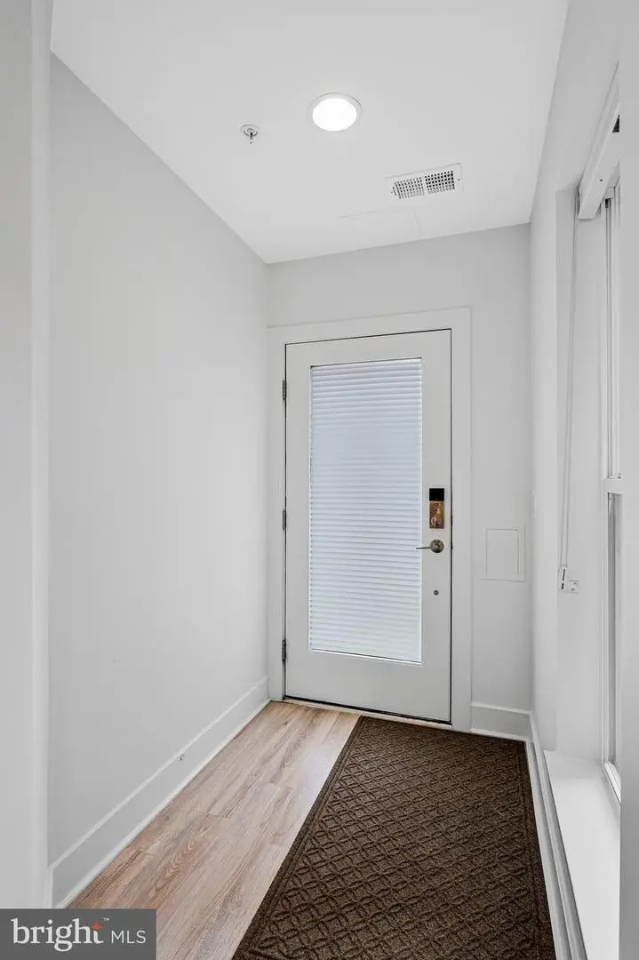 3548 Sutton Heights Cir, Fairfax, VA 22031 - #2