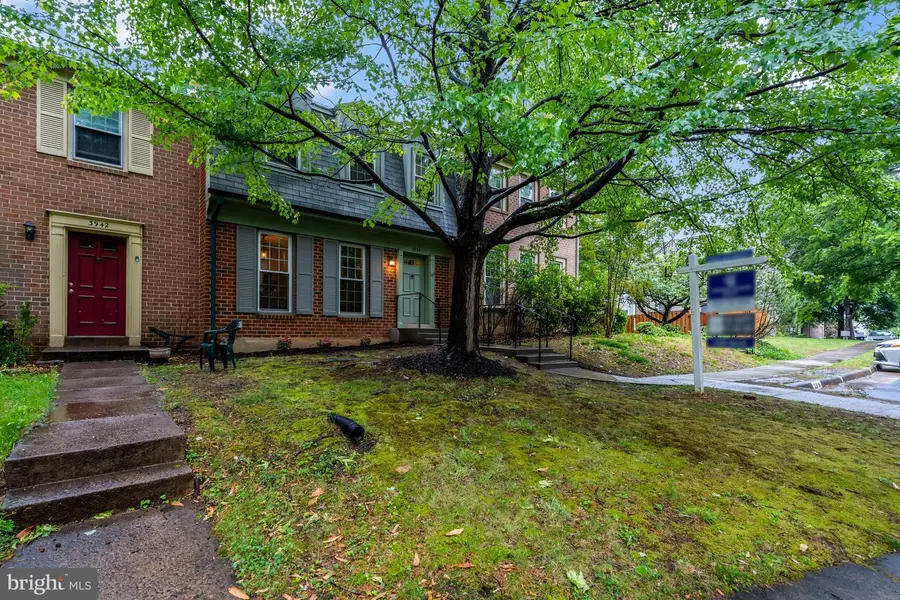 3944 Wilcoxson Dr, Fairfax, VA 22031 - #3