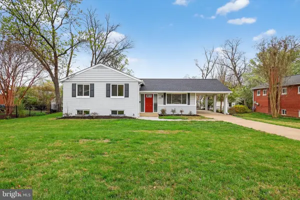 3811 Egan Dr, FAIRFAX, VA 22030