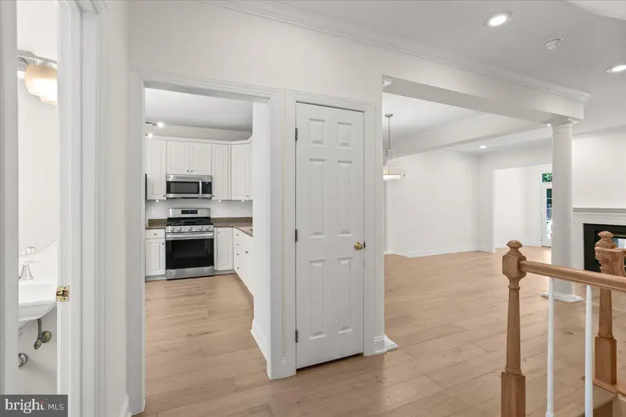 10524 James Wren Way, Fairfax, VA 22030 - #3