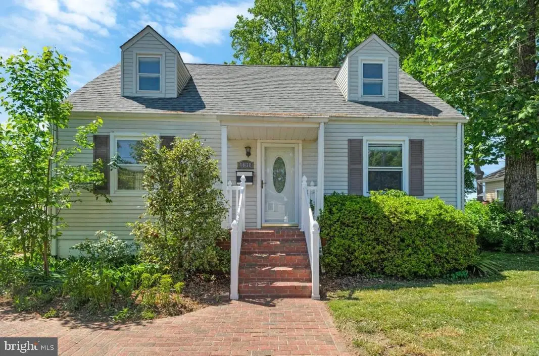 4038 Poplar St, Fairfax, VA 22030 - #1