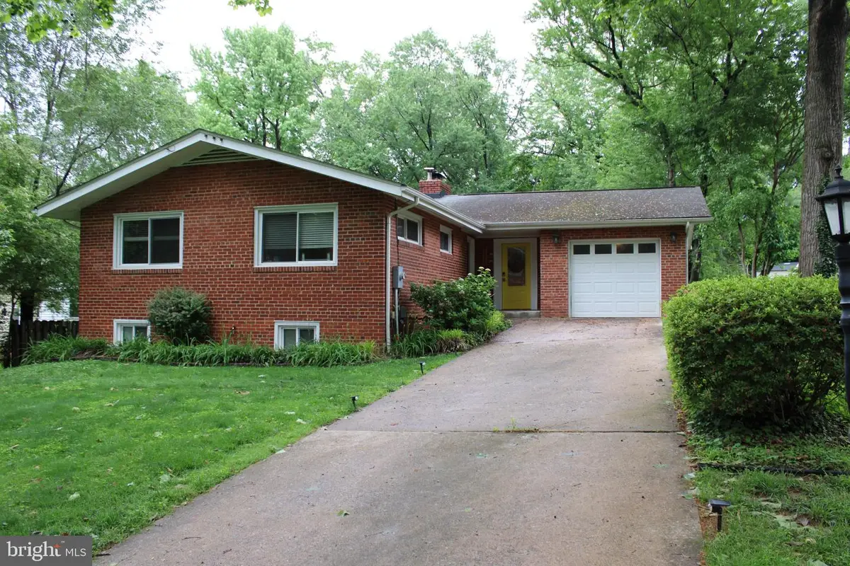 3424 Brookwood Dr, Fairfax, VA 22030 - #1
