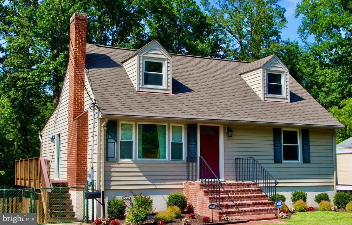10824 Scott Dr, Fairfax, VA 22030 - #1