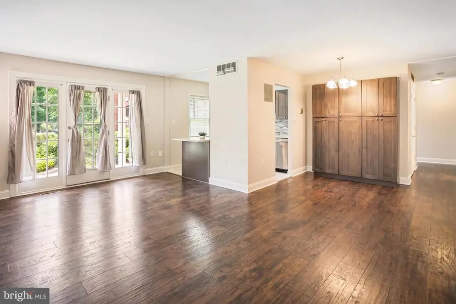 9495 Fairfax Blvd #103, Fairfax, VA 22031 - #2