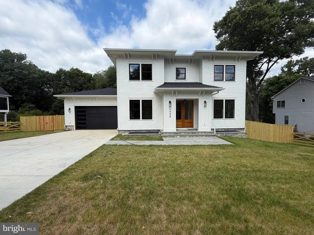 4008 Burke Station Rd, Fairfax, VA 22032 - #1