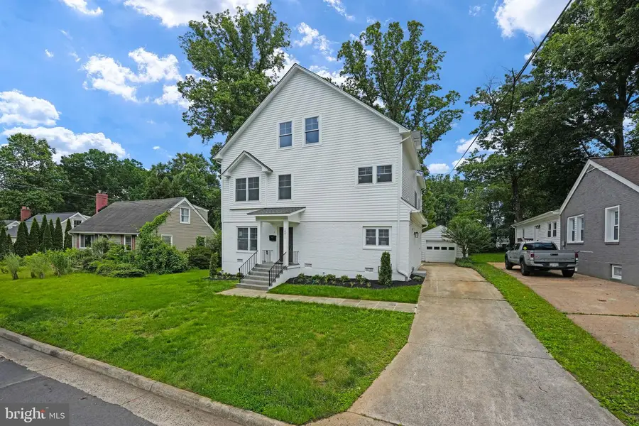 10811 Scott Dr, Fairfax, VA 22030 - #3