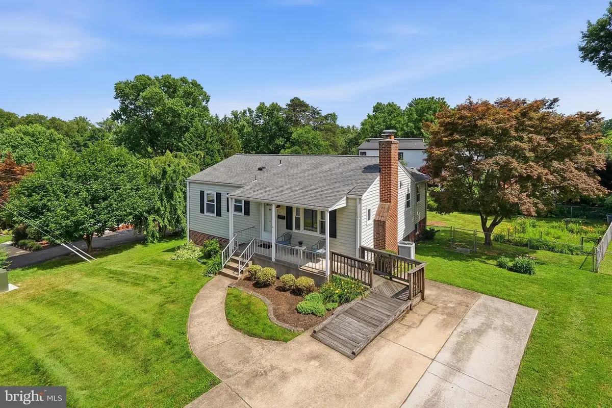 10011 Terry St, Fairfax, VA 22031 - #1