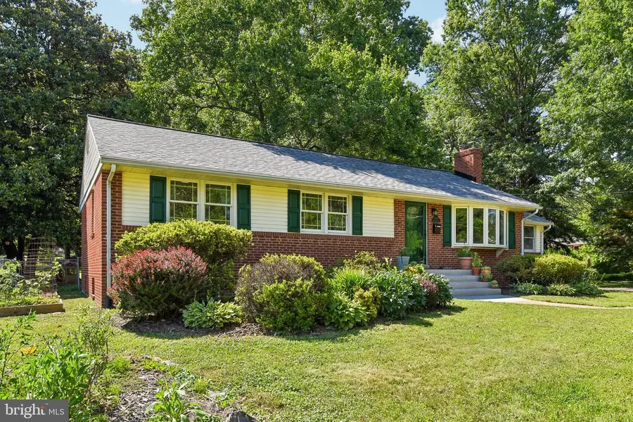 3502 Burrows Ave, Fairfax, VA 22030 - #2