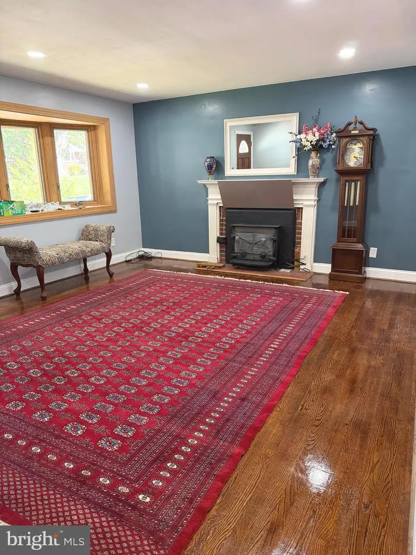 4122 Berritt St, Fairfax, VA 22030 - #2