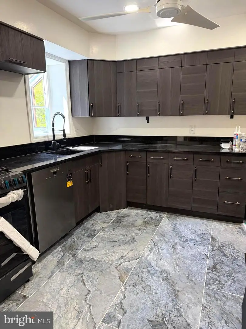 4122 Berritt St, Fairfax, VA 22030 - #3